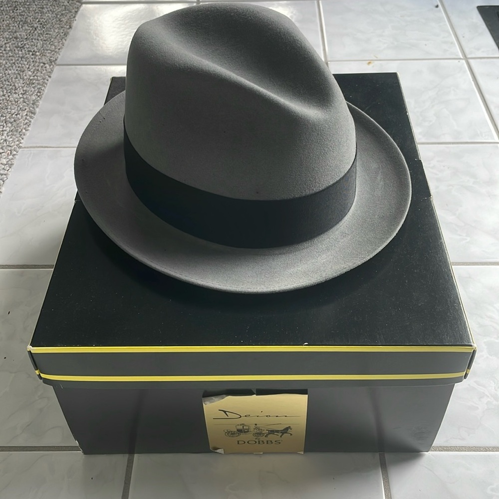 Vintage Stetson Saxon felt fedora hat.
